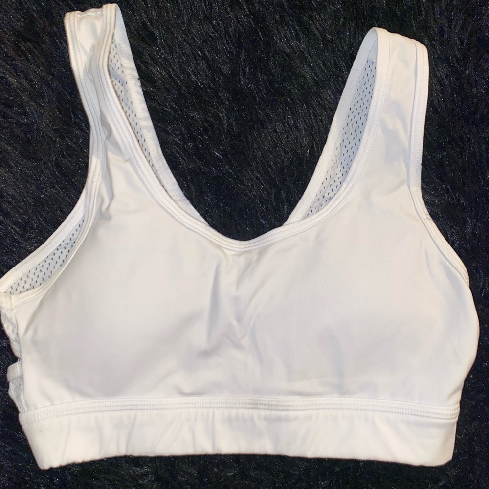 Alphalete sports bra